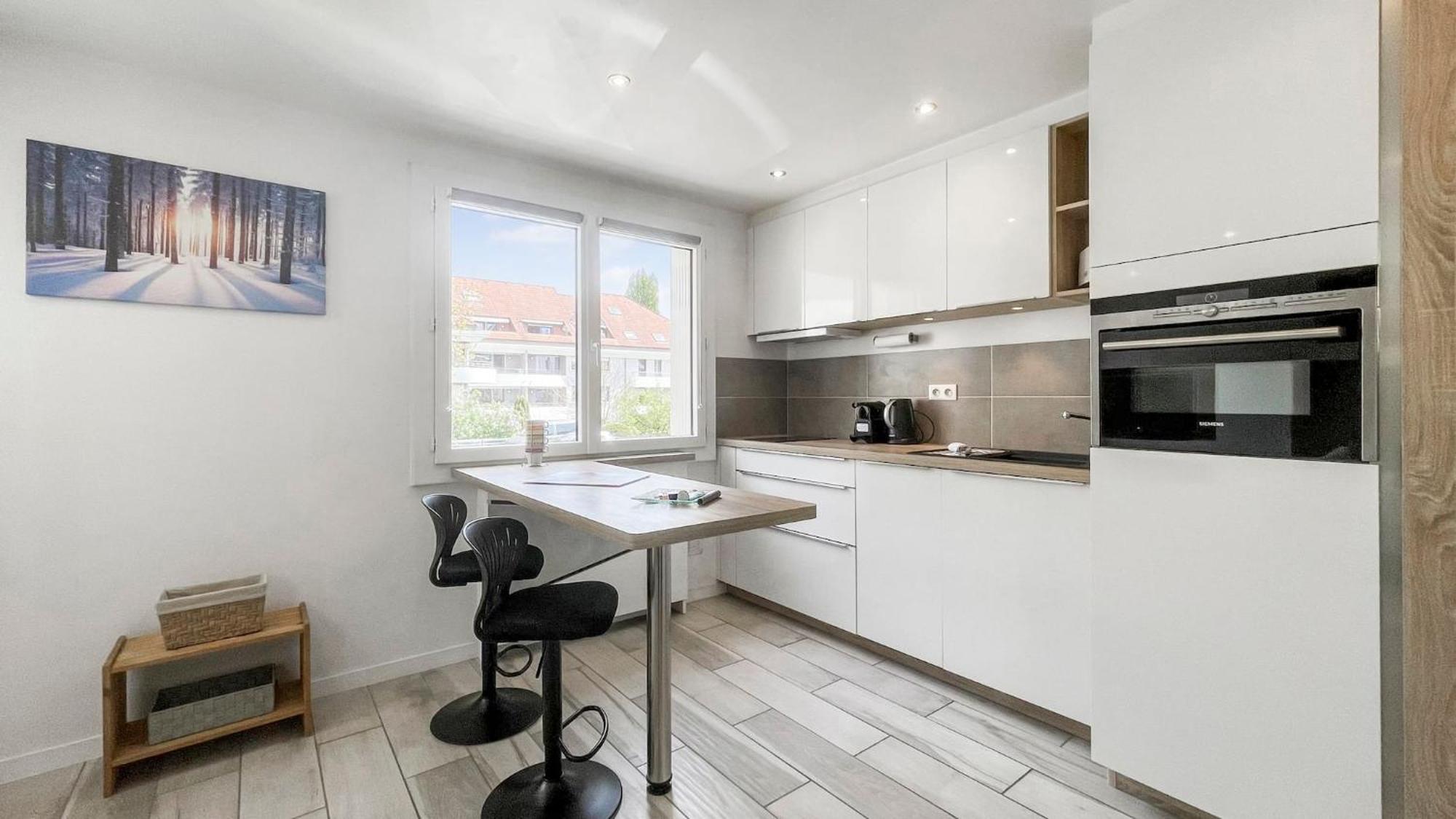 Homey Tidy - New / Proche Centre Annecy / Parking Gratuit / Logement Entierement Equipe Ngoại thất bức ảnh