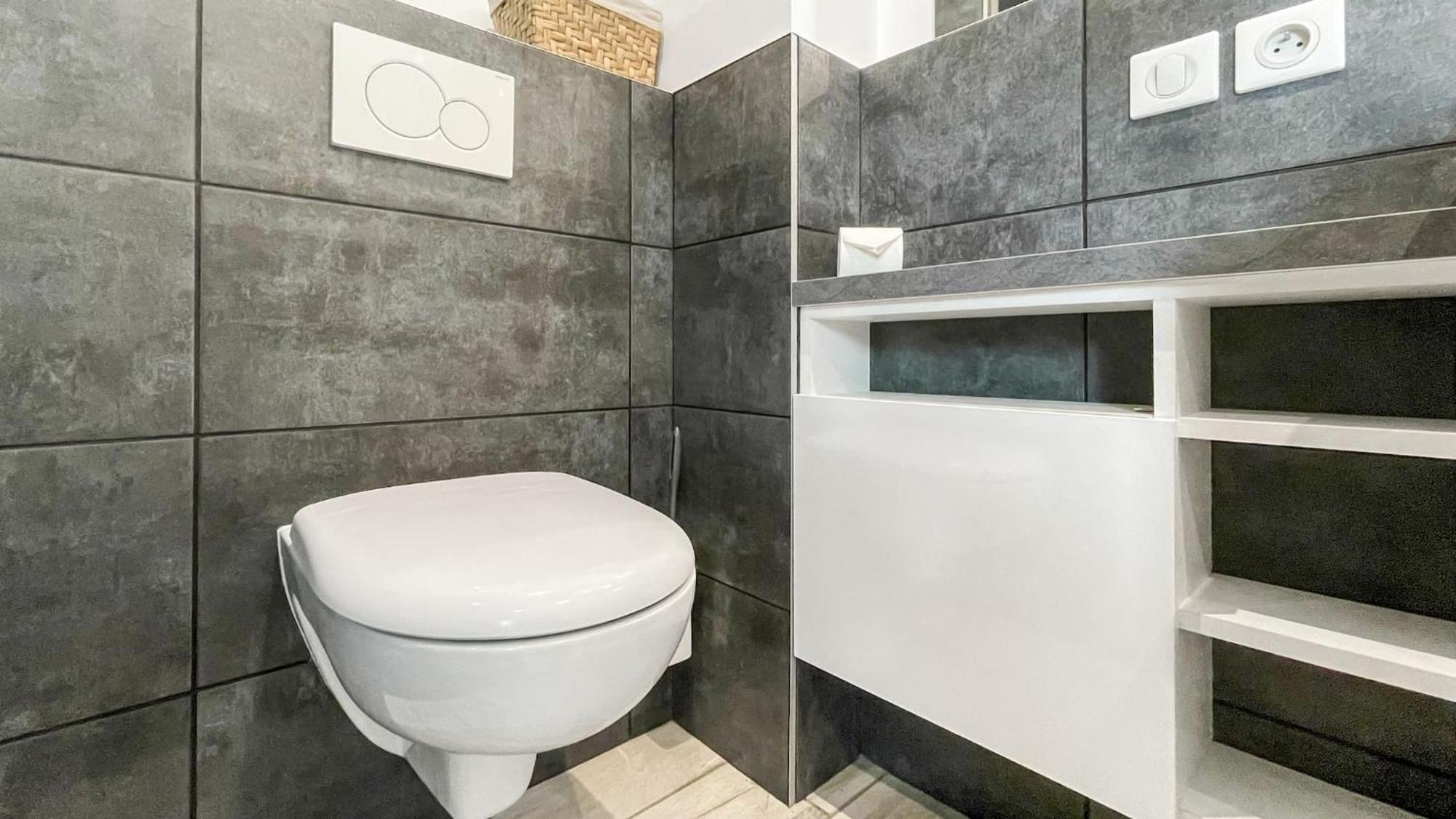 Homey Tidy - New / Proche Centre Annecy / Parking Gratuit / Logement Entierement Equipe Ngoại thất bức ảnh